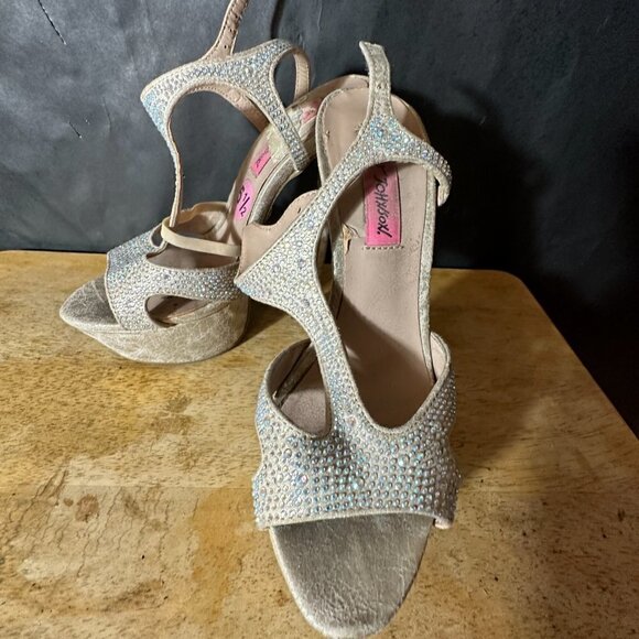 Betsey Johnson size 5.5 high Heels Aura shoes Crystal Rhinestone - Picture 2 of 10
